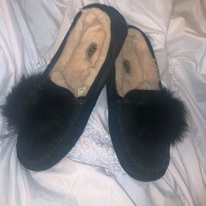 Ugg Dakota Pom Slipper